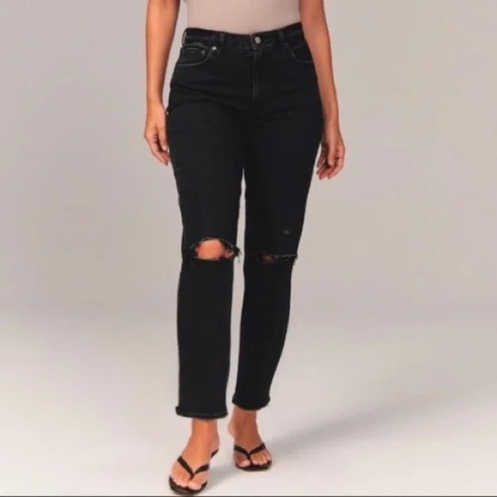Abercrombie & Fitch The Mom High Rise Jeans